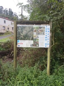 O área recreativa da Illa abandoada polas institucións.